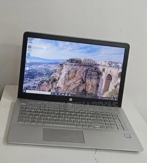 New Laptop HP Pavilion 15 8GB Intel Core i5 HDD 1T