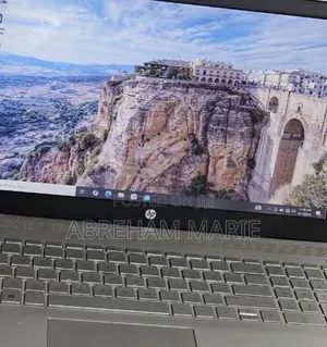 New Laptop HP Pavilion 14 8GB Intel Core i5 SSD 1T