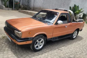 Hyundai Panel 1985 Gold