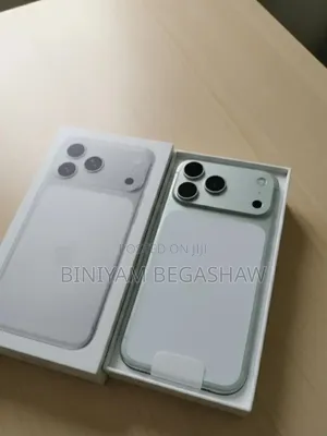 New Apple iPhone 17 Pro Max 256 GB Silver
