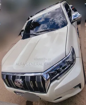 Toyota Land Cruiser Prado 2013