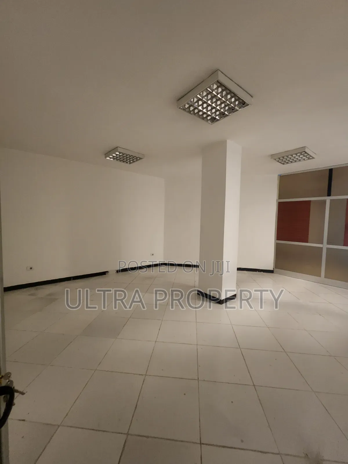 32 SQM Office Kasanchis