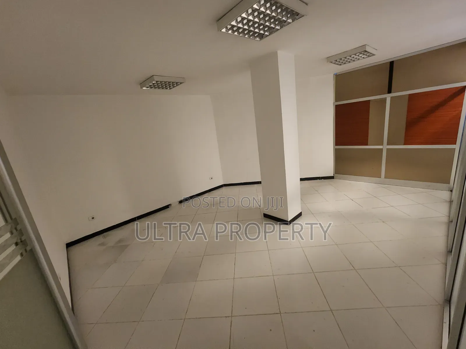 32 SQM Office Kasanchis