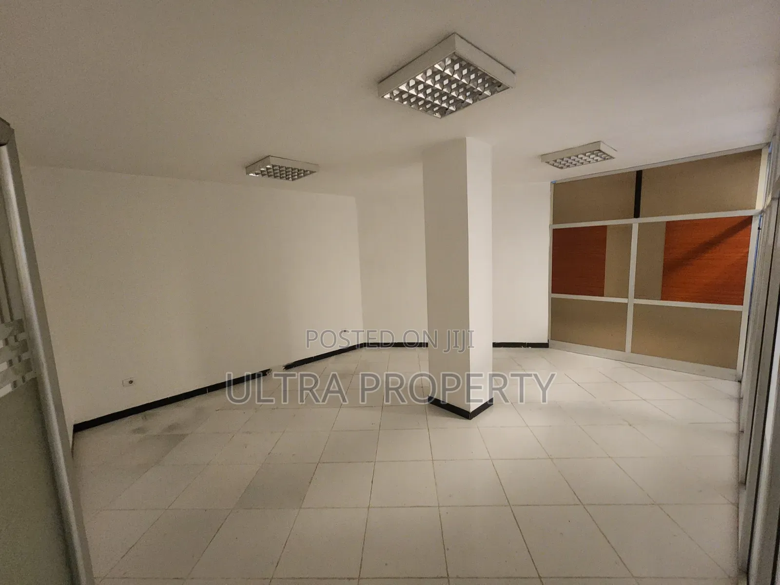 32 SQM Office Kasanchis