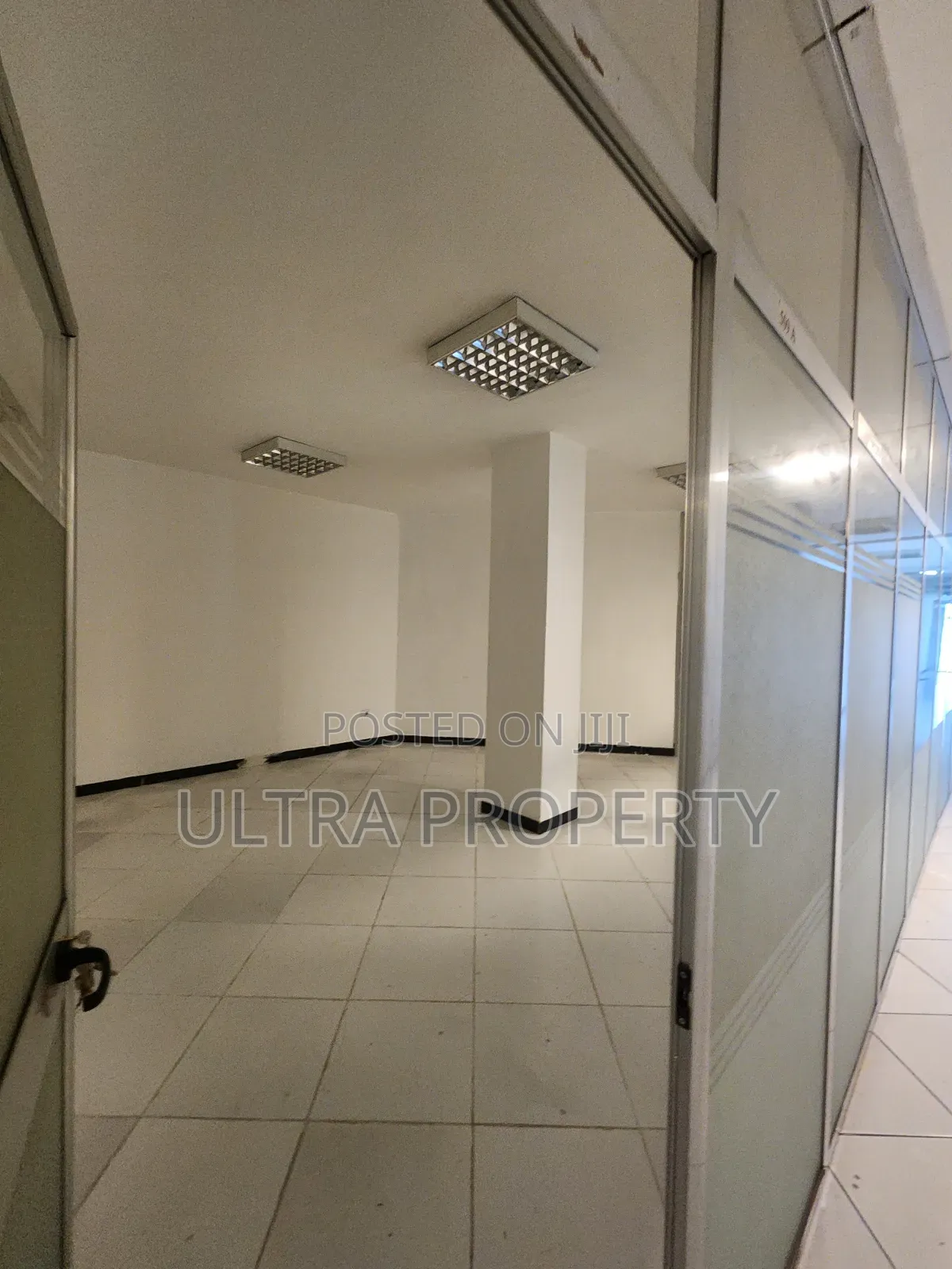 32 SQM Office Kasanchis