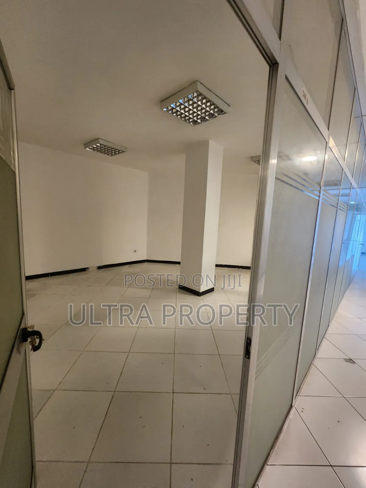 32 SQM Office Kasanchis