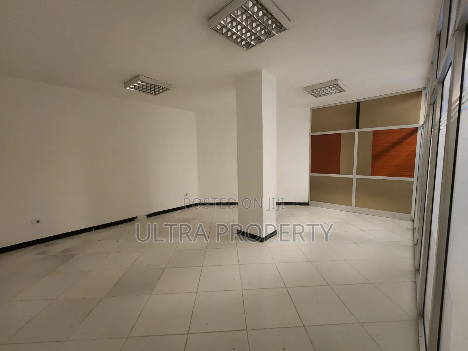 32 SQM Office Kasanchis