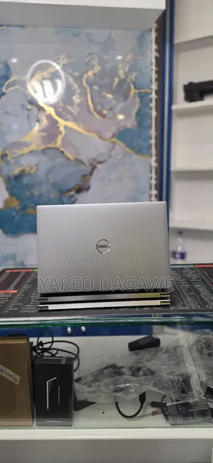 New Laptop Dell Precision 5560 32GB Intel Core i7 SSD 1T
