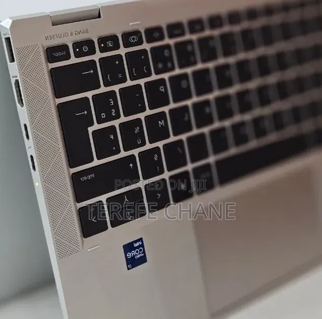 New Laptop HP EliteBook 1040 G8 16GB Intel Core i7 SSD 512GB