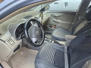 Toyota Corolla 2010 Gray
