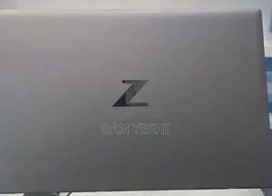 New Laptop HP ZBook Firefly G8 16GB Intel Core i7 SSD 512GB