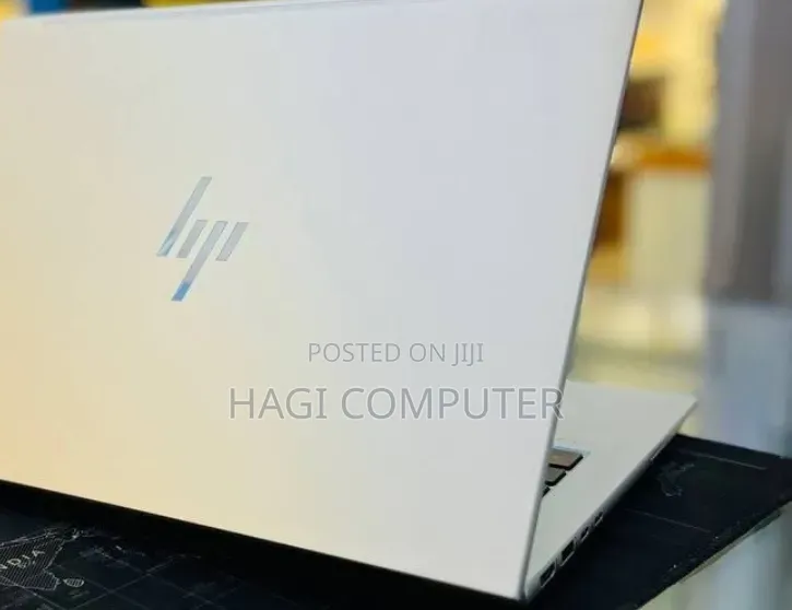 New Laptop HP EliteBook 840 G9 16GB Intel Core i7 SSD 512GB