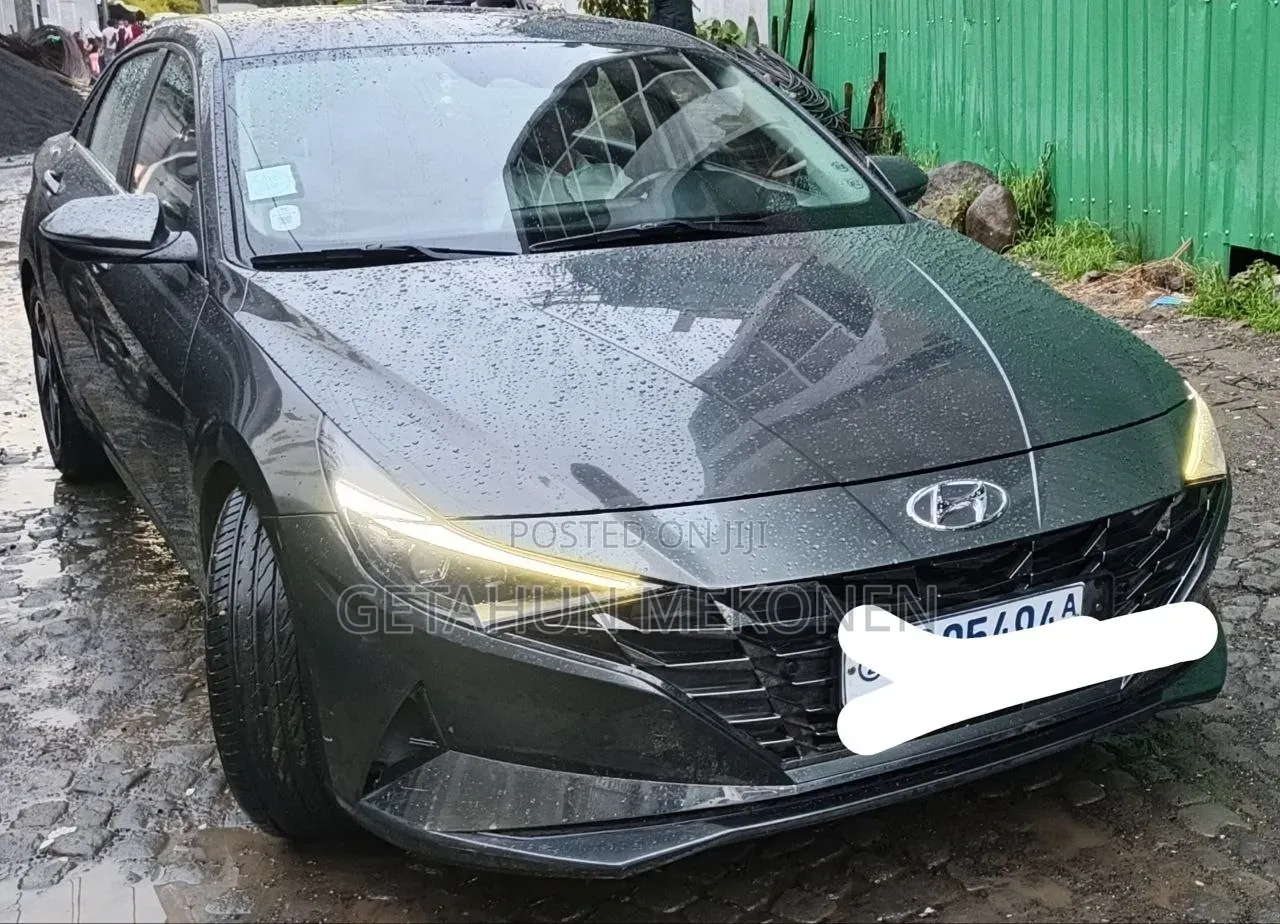 Hyundai Avante 2022 Gray