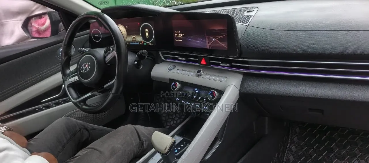 Hyundai Avante 2022 Gray