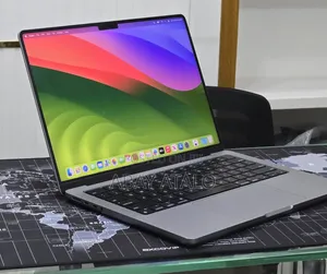 New Laptop Apple MacBook Pro 2023 M3 8GB Apple M3 Pro SSD 512GB