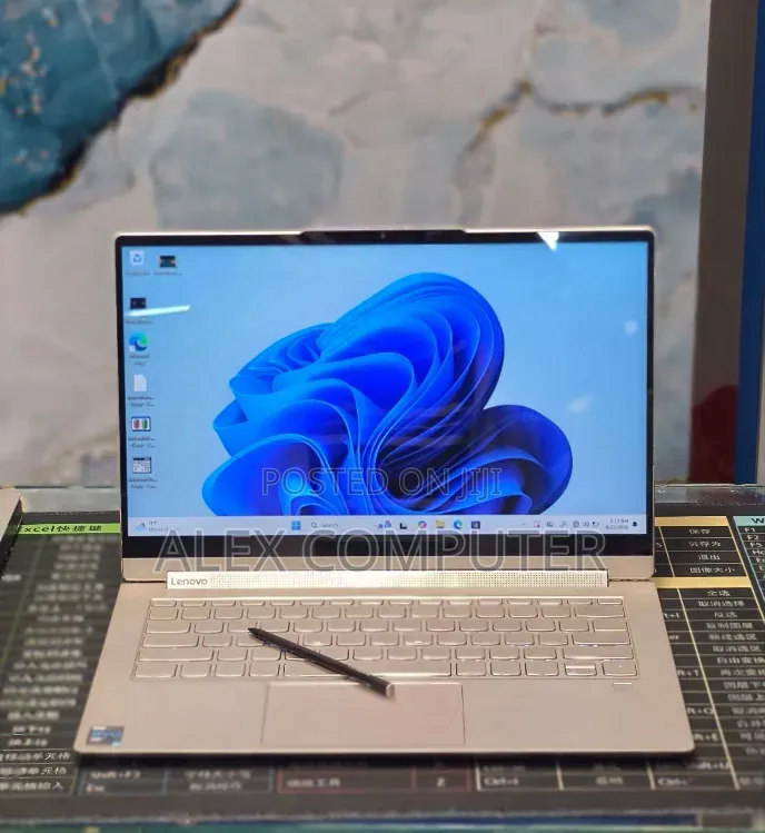 New Laptop Lenovo Yoga 9i 16GB Intel Core i7 SSD 512GB