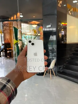 Apple iPhone 13 128 GB