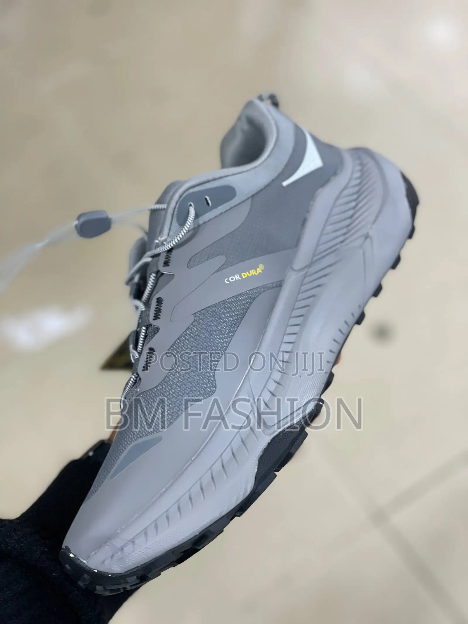 Lightweight Sneakers Hoka With Vibram Sole GoreTex Body