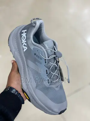 Lightweight Sneakers Hoka With Vibram Sole GoreTex Body