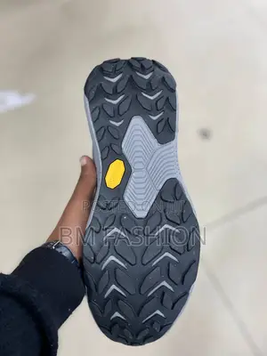 Lightweight Sneakers Hoka With Vibram Sole GoreTex Body