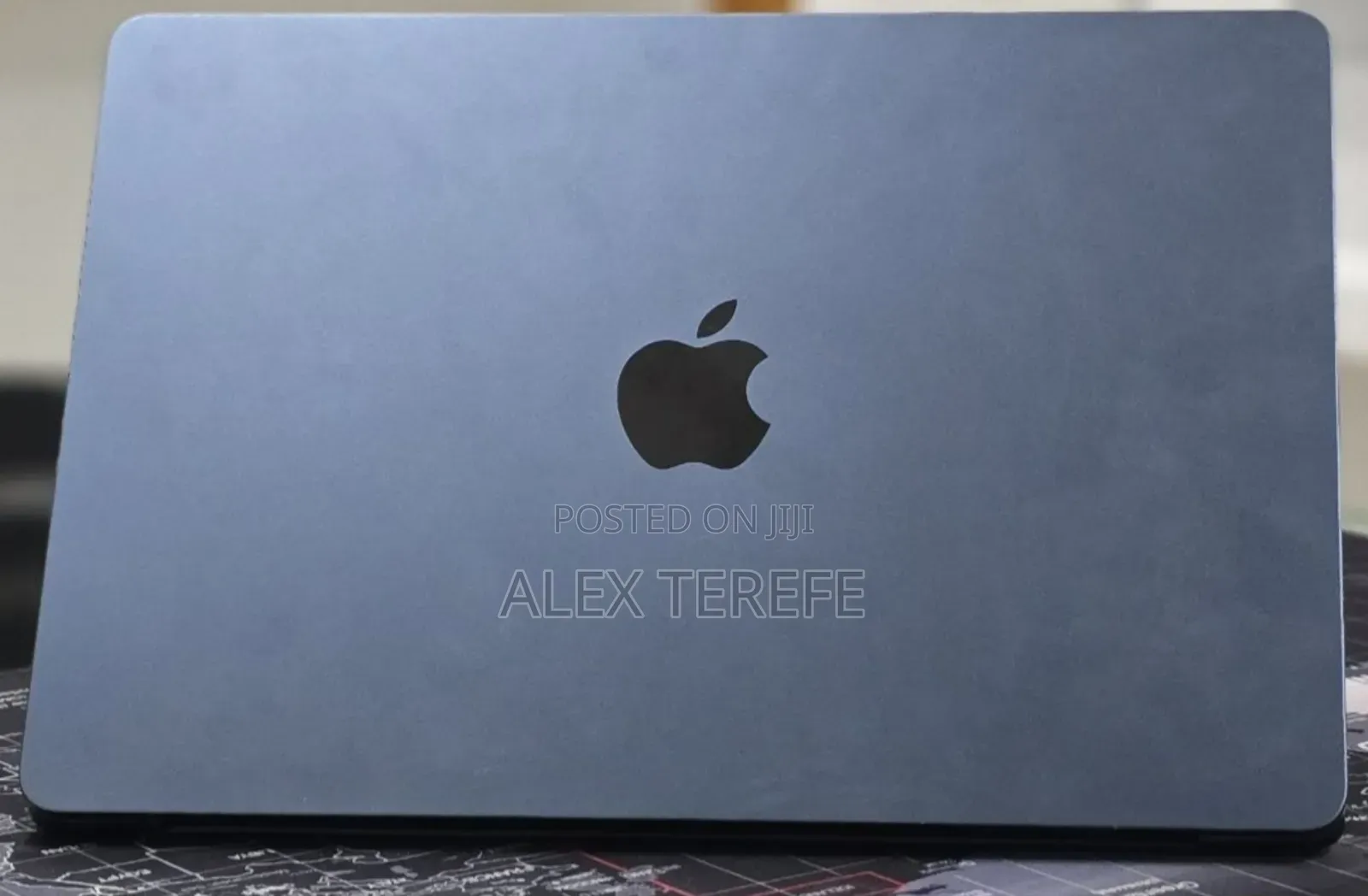 New Laptop Apple MacBook Air 2022 M2 16GB Apple M2 SSD 256GB
