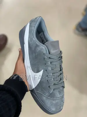 Nike Gray Suede Flats Shoes for Mens