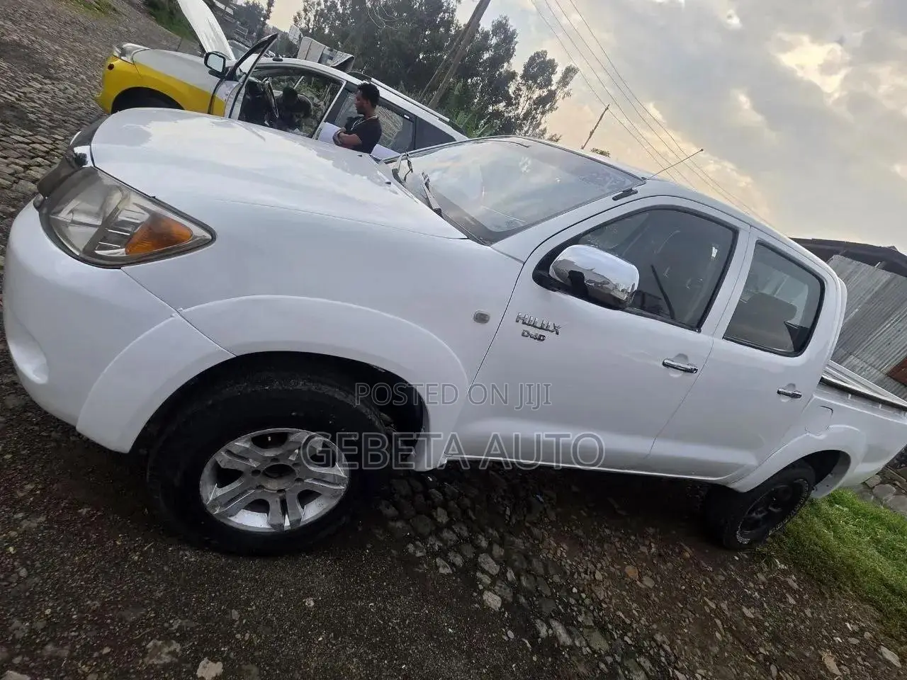 Toyota Hilux 2008 White