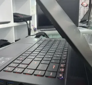 New Laptop MSI GS66 Stealth 10SGS 16GB Intel Core i7 SSD 512GB