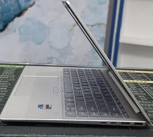 New Laptop HP Pavilion 14 16GB Intel Core i7 SSD 1T