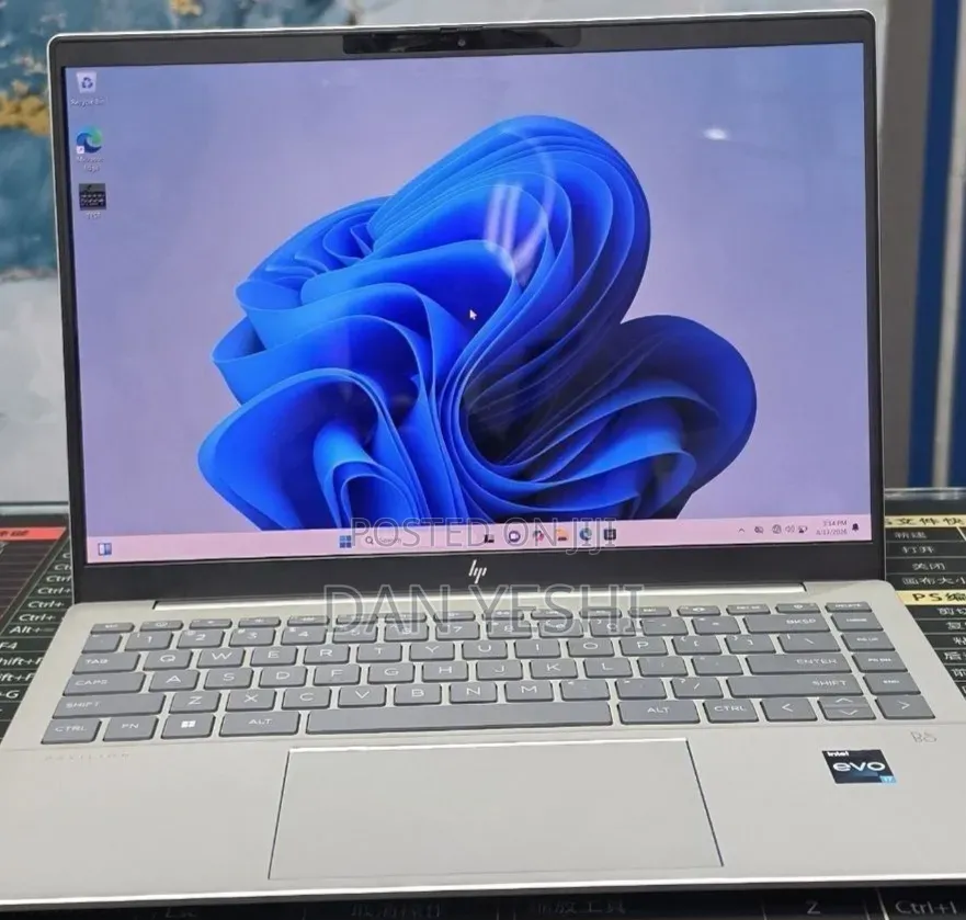 New Laptop HP Pavilion 14 16GB Intel Core i7 SSD 1T