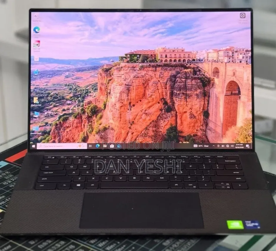 New Laptop Dell Precision 5560 16GB Intel Core i9 SSD 512GB
