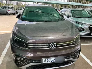 Volkswagen ID.6 2022 Purple