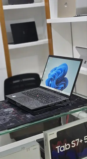 New Laptop Lenovo 16GB Intel Core i7 SSD 512GB