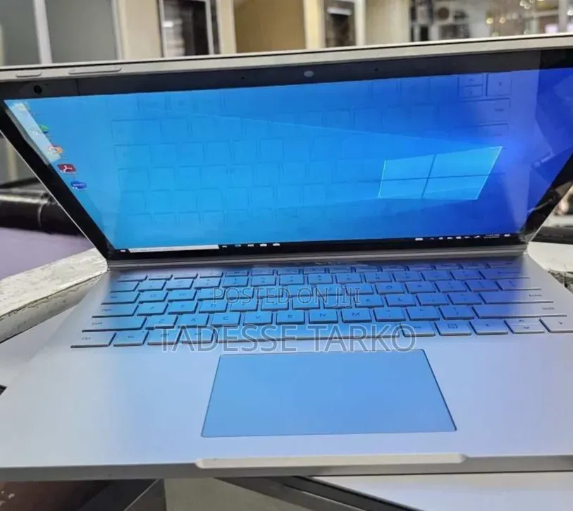 New Laptop Microsoft Surface Book 3 16GB Intel Core i7 SSD 256GB