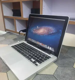 New Laptop Apple MacBook Pro 2009 4GB Intel Core 2 Duo HDD 500GB