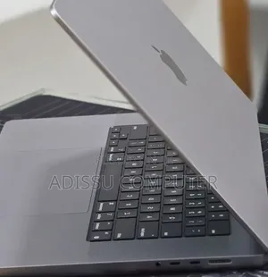 New Laptop Apple MacBook Pro 2023 M2 16GB Apple M2 SSD 512GB