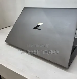 New Laptop HP ZBook Firefly G8 16GB Intel Core i7 SSD 512GB