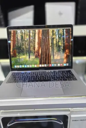 New Laptop Apple MacBook Air 2019 8GB Intel Core i5 SSD 128GB