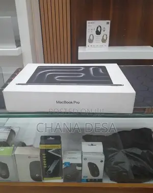 New Laptop Apple MacBook Pro 2026 M5 Max 32GB Apple M5 Max SSD 2T