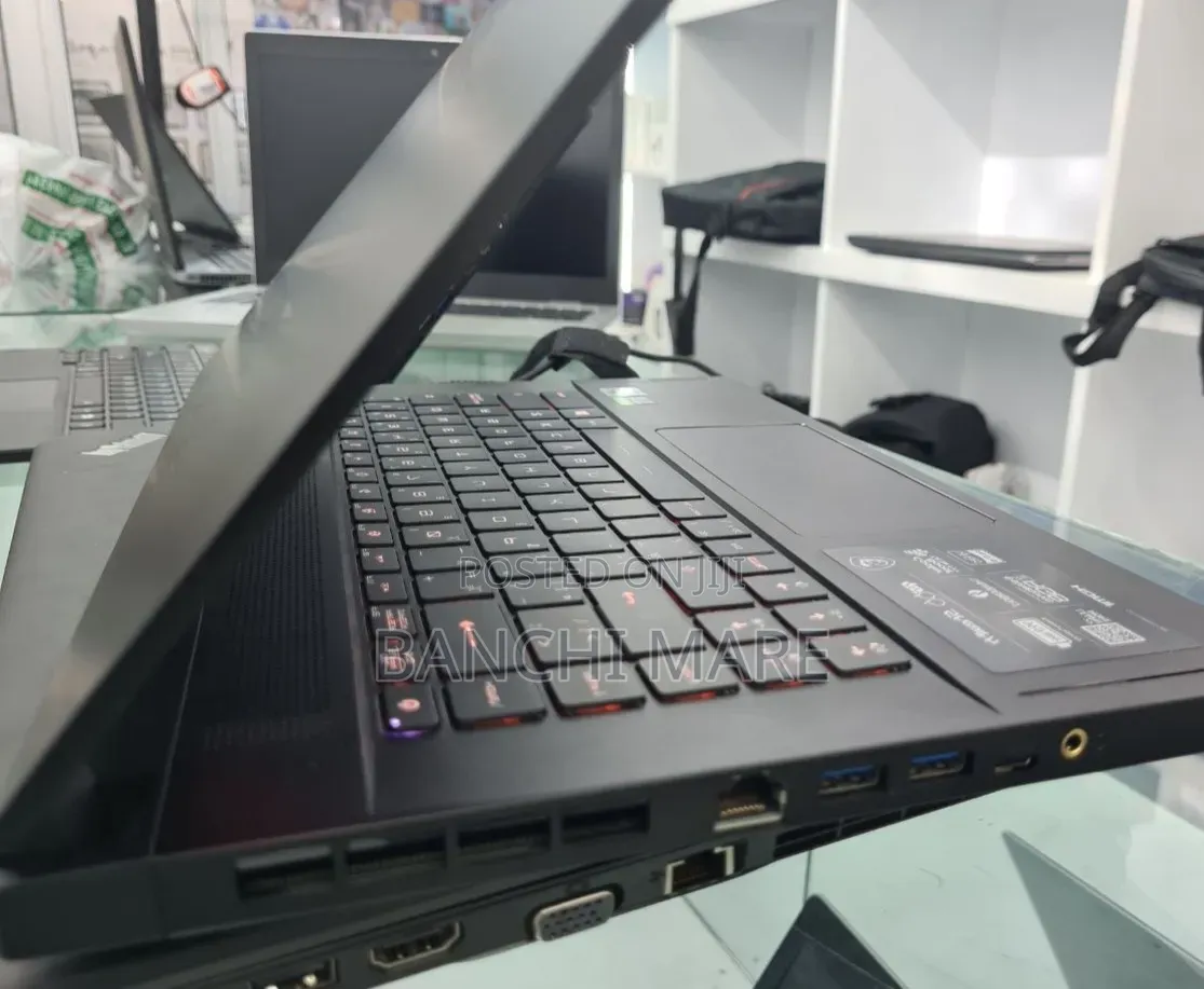 New Laptop MSI GS66 Stealth 10UE 16GB Intel Core i7 SSD 512GB