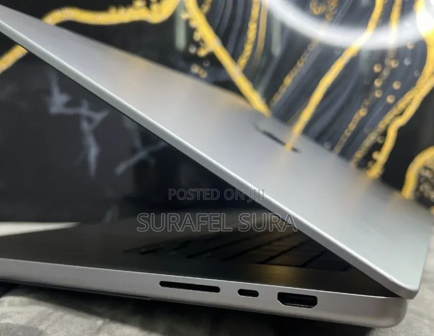 New Laptop Apple MacBook Pro 2021 M1 16GB Apple M1 Pro SSD 512GB