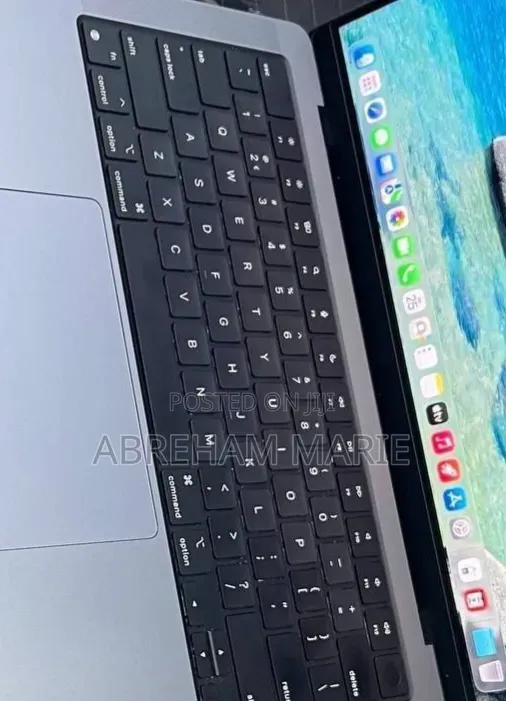 New Laptop Apple MacBook Pro 2021 M1 16GB Apple M1 Pro SSD 512GB