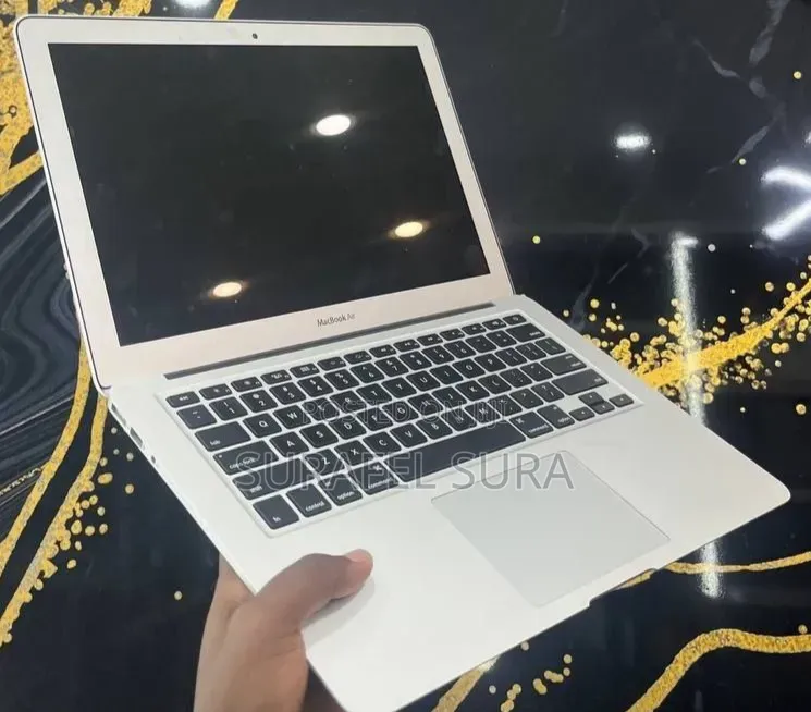 New Laptop Apple MacBook Air 2017 8GB Intel Core i5 SSD 128GB