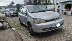 Toyota Platz 2001 Silver