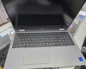 New Laptop Dell Precision 3560 16GB Intel Core i7 SSD 512GB