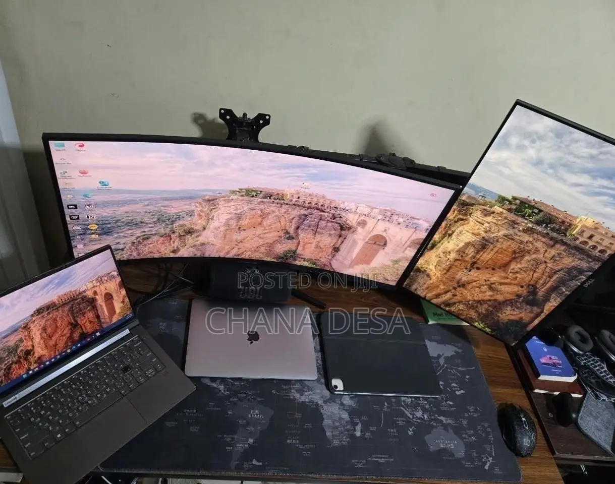 Monitor Curved ()