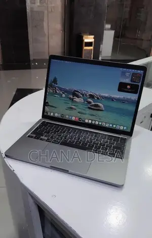 New Laptop Apple MacBook Pro 2021 M1 8GB Apple M1 Pro SSD 256GB