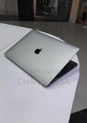 New Laptop Apple MacBook Pro 2021 M1 8GB Apple M1 Pro SSD 256GB