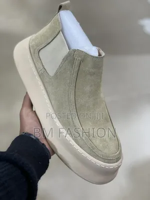 Luxurious Chelsea Boots