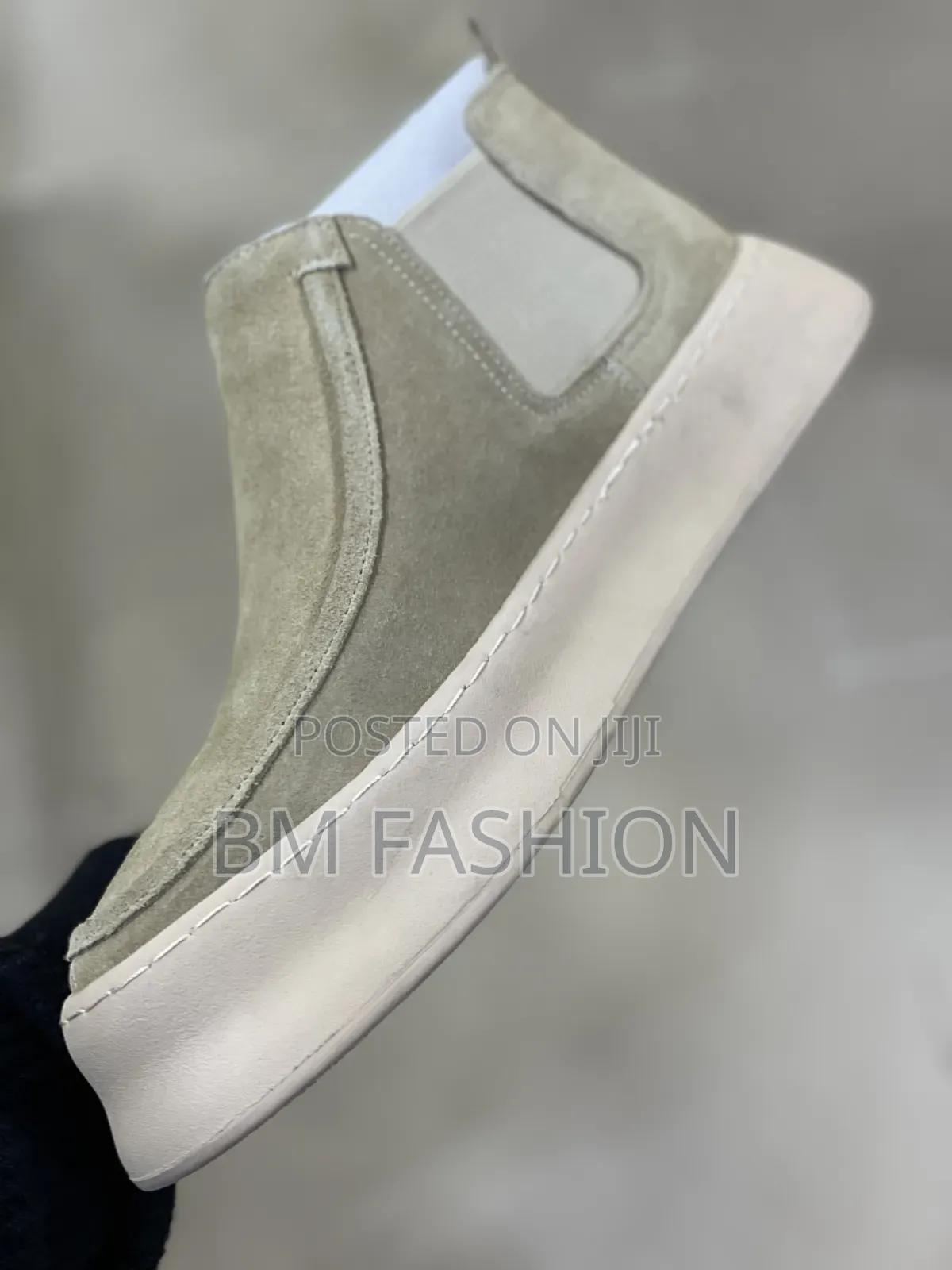 Luxurious Chelsea Boots